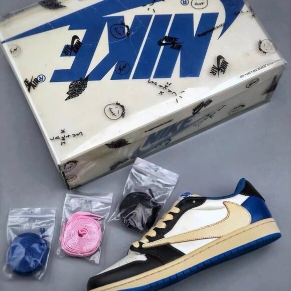 Travis Scott x Fragment Design x Jordan Air Jordan 1 Low OG SP main image 5